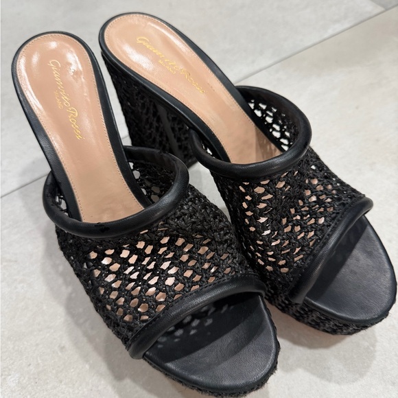 Gianvito Rossi Black Platform Mules - Picture 2 of 4